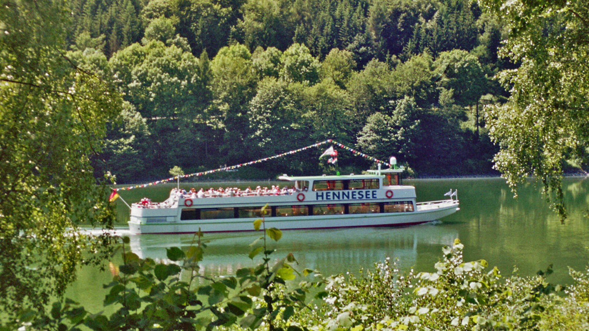 Schifffahrt auf dem Hennesee im Sauerland